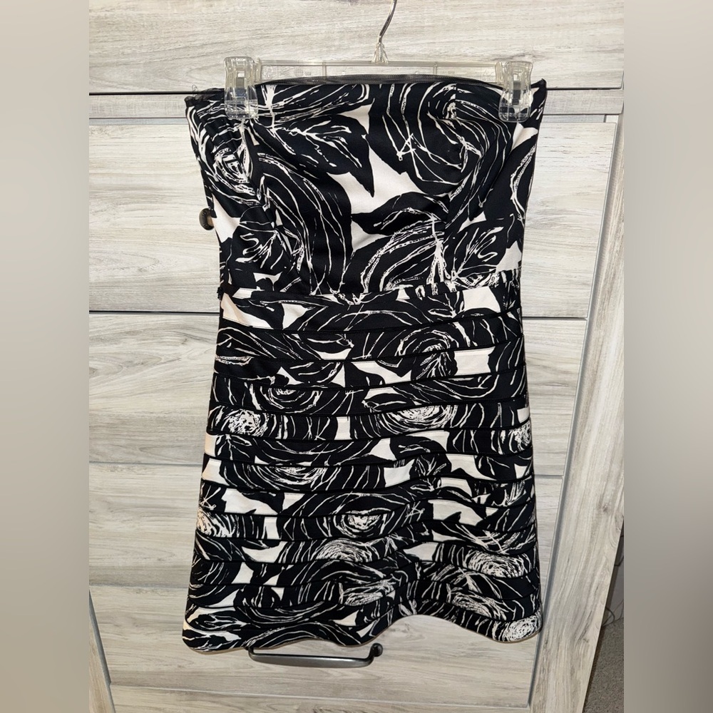 White House Black Market Elegant Black and White Strapless Dress